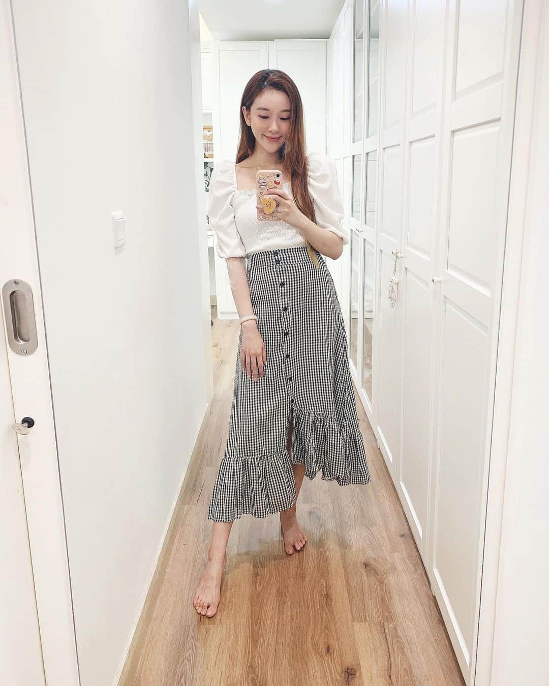 のインスタグラム：「Boleh ya sesekali post ootd lagi? Udah lama, mumpung lagi dandan 😂🤍 #jesswears」