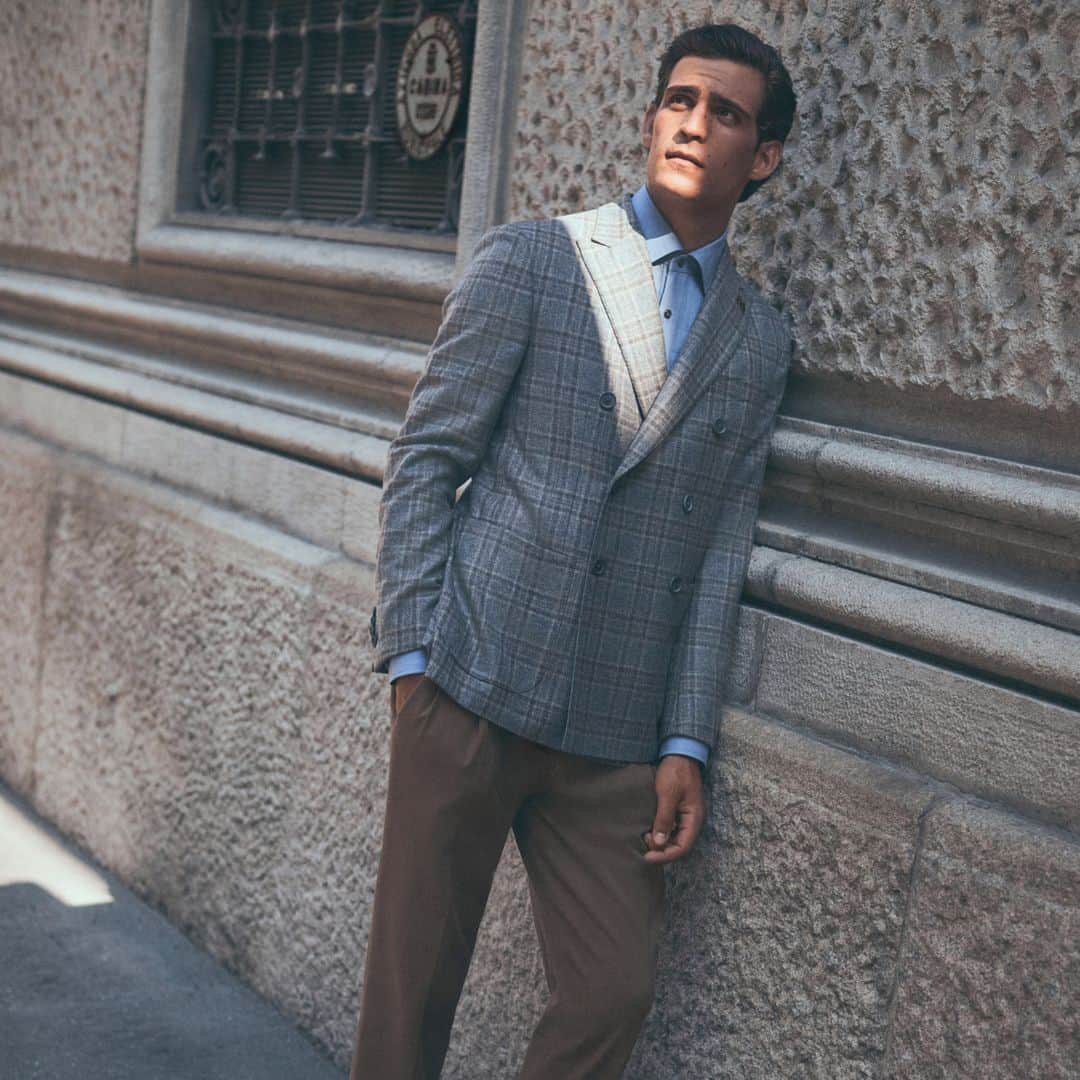 パルジレリのインスタグラム：「Double breasted with nonchalance. #PalZileri #FW20 #EffortlessAttitude⁣ ⁣ @stefanogaluzzistudio @vankhokhlov @davebramby @marco__rossetti @giulioggv」