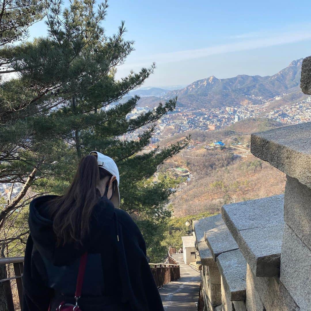 ハン・スンヨンのインスタグラム：「오랜만에 집 밖에 나갔다가 아찔했지 머야......」