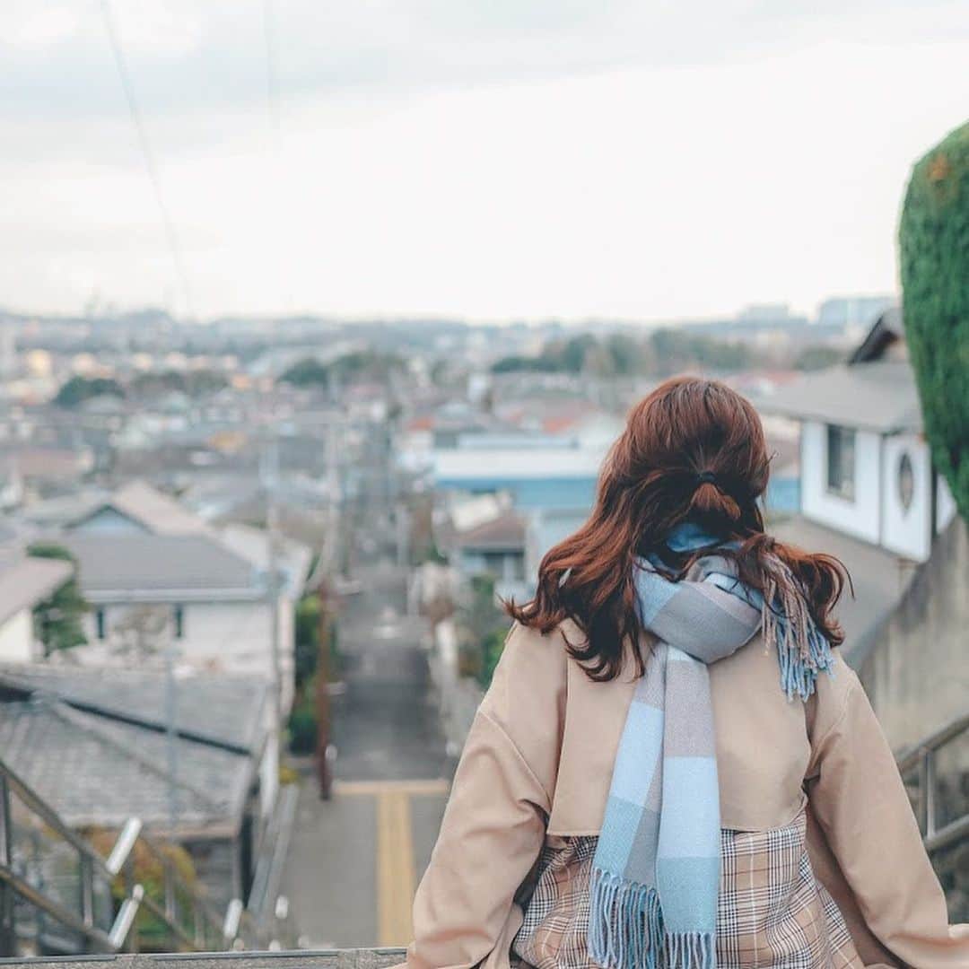のインスタグラム：「この写真見た友達に ｢あれ?太った?｣なんて言われたので ダイエット始めます＼( ‘ω’)／ ダイエットマスターの方々 アドバイス待ってます🙇❤  世界一周コンテストDREAMの 投票は昨日で終わりましたが #campusaward2021  の投票は 今日含めて残り2日!! 是非そちらの投票お願いします☺️」