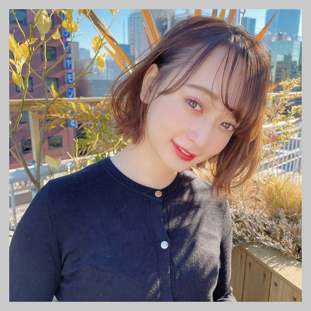 齊藤美沙貴のインスタグラム：「📷️ ㅤㅤㅤㅤㅤㅤㅤㅤㅤㅤㅤㅤㅤ ㅤㅤㅤㅤㅤㅤㅤㅤㅤㅤㅤㅤㅤ ㅤㅤㅤㅤㅤㅤㅤㅤㅤㅤㅤㅤㅤ  超～～～！久々にサロンの撮影しました 🐨💓 ㅤㅤㅤㅤㅤㅤㅤㅤㅤㅤㅤㅤㅤ ㅤㅤㅤㅤㅤㅤㅤㅤㅤㅤㅤㅤㅤ 日勤リーダー立て続けてて 建物が早く閉まるからジムにも行けず、 帰宅は22時になることもあったし 仕事！お風呂！寝る！仕事！お風呂！寝る！の ルーティン 😹😹 ㅤㅤㅤㅤㅤㅤㅤㅤㅤㅤㅤㅤㅤ ㅤㅤㅤㅤㅤㅤㅤㅤㅤㅤㅤㅤㅤ その中でも、サロンさんに呼んでもらえて 普段してなかったメイクして、美容のお話出来て めちゃくちゃリフレッシュになったと実感 👼🌟！ ㅤㅤㅤㅤㅤㅤㅤㅤㅤㅤㅤㅤㅤ ㅤㅤㅤㅤㅤㅤㅤㅤㅤㅤㅤㅤㅤ ジムでのウェイトトレーニングは 日勤の時は行けそうもないから、 暗闇トランポリンで有酸素運動始めてみたら 汗だくだくかいて気持ちよかった～～！！！ 遅い時間までやってるのうれしい…  ㅤㅤㅤㅤㅤㅤㅤㅤㅤㅤㅤㅤㅤ ㅤㅤㅤㅤㅤㅤㅤㅤㅤㅤㅤㅤㅤ 仕事で忙しいけど、自分の好きなこと 興味出たとこたくさん始めてみたい😖💓 自粛期間には自分磨きがんばるぞ～～💓 ㅤㅤㅤㅤㅤㅤㅤㅤㅤㅤㅤㅤㅤ もちろん英会話も続けてます🥰 ㅤㅤㅤㅤㅤㅤㅤㅤㅤㅤㅤㅤㅤ ㅤㅤㅤㅤㅤㅤㅤㅤㅤㅤㅤㅤㅤ」