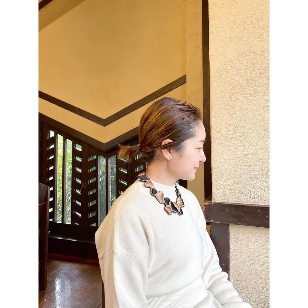 川島幸恵さんのインスタグラム写真 - (川島幸恵Instagram)「🏛🏛🏛﻿ ﻿ ﻿ #dayoff﻿ #knit #SHENERY﻿ #necklace #sophia203﻿ #fashion #styling」1月25日 21時16分 - sachie118
