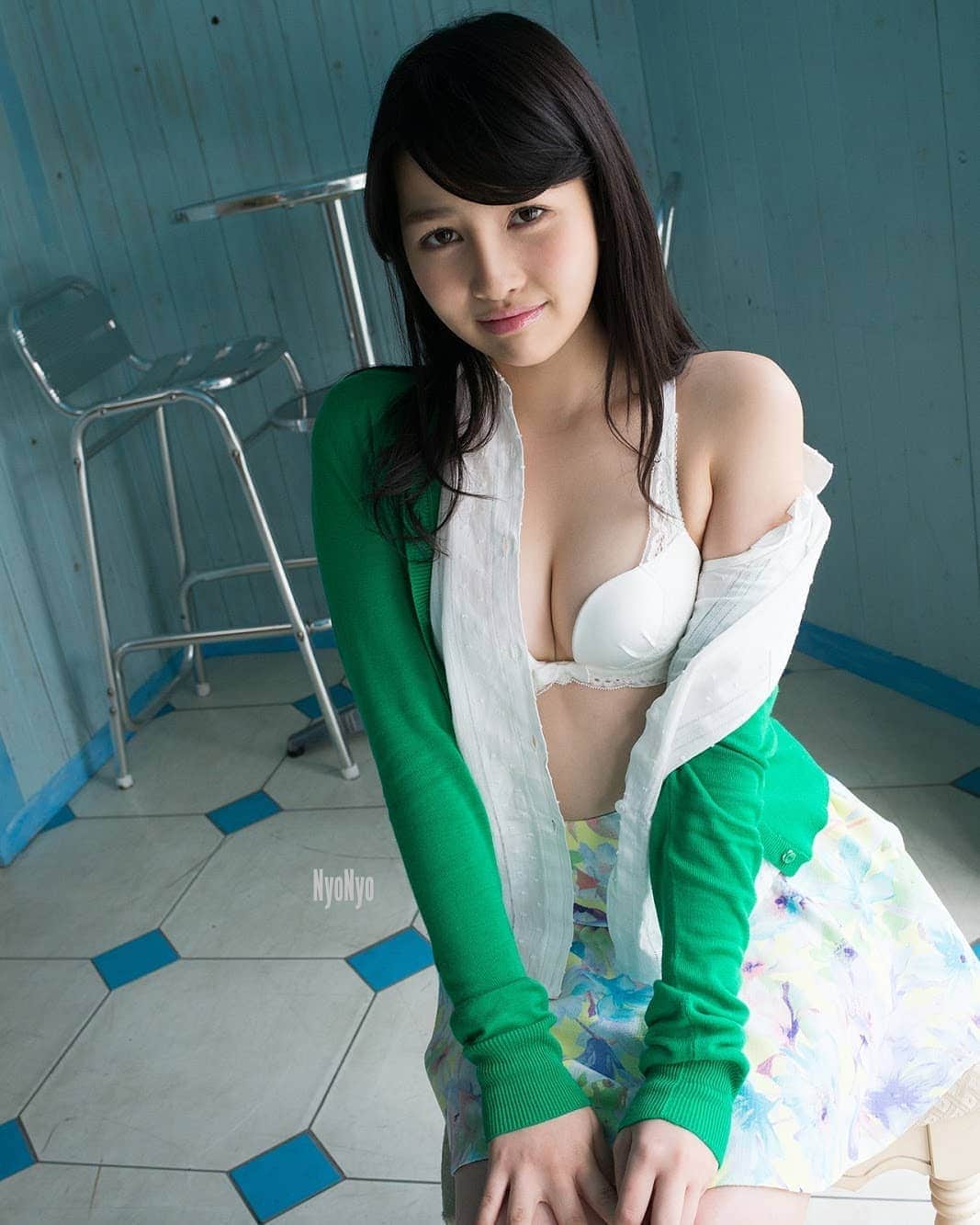 にょにょ（グラドルやAV女優を応援する垢）のインスタグラム