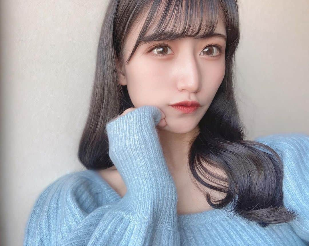 松本莉恋のインスタグラム：「． ． 久しぶりにインスタ投稿💎🦋❄️💦  みなさん、いかがお過ごしでしょうか？ わたしは勉強に追われる毎日です＾＾ 将来好きなことをするために、日々勉強。  はやくあいたいねえ きっともうすぐあえるよ  #blue」