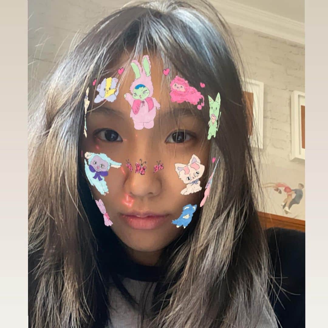 lixibei_iceのインスタグラム：「非必要 不出门哈 ☃️❄️」