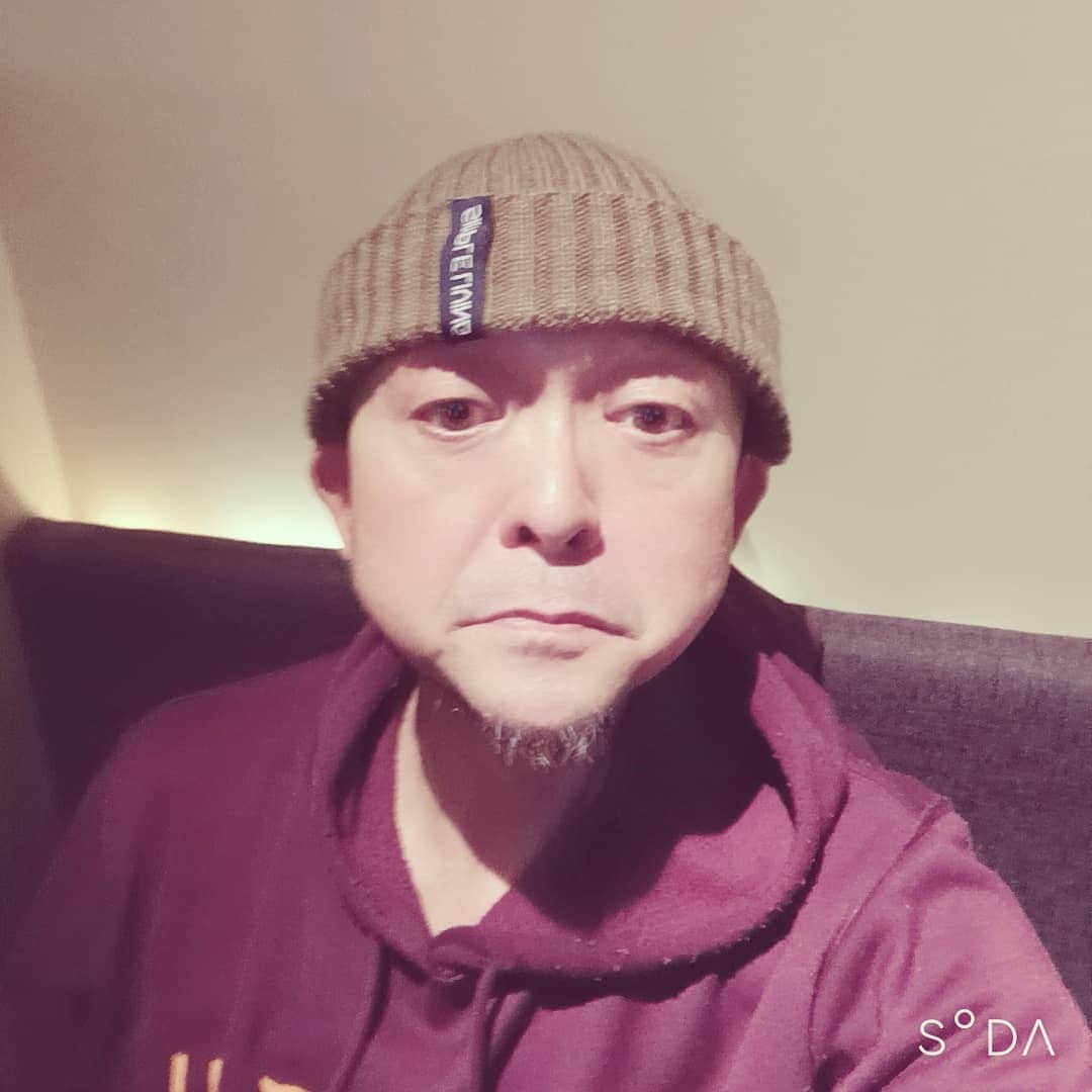 松本隆博のインスタグラム：「。 今日はお昼までに、既に 2時間超歩いた～(^^) 雨続いてたもんね、今日は 良い天気てか暑いくらいだ。 今から明日のラジオのネタ 編ってみます(*Ü*)(^_^)  昨日のラジオ ～松本隆博の人生遊歩道～ 聴いてくれた？ なんだか最近ほんとめちゃく ちゃオモロいよ(笑)(^^) 自画自賛！！！  お袋さんよ～… レジ袋さんよぉ～♪ 怒るでしかし(^_^)  南海放送ラジオ 毎週日曜夜9時30分～ ｢松本隆博の人生遊歩道｣」