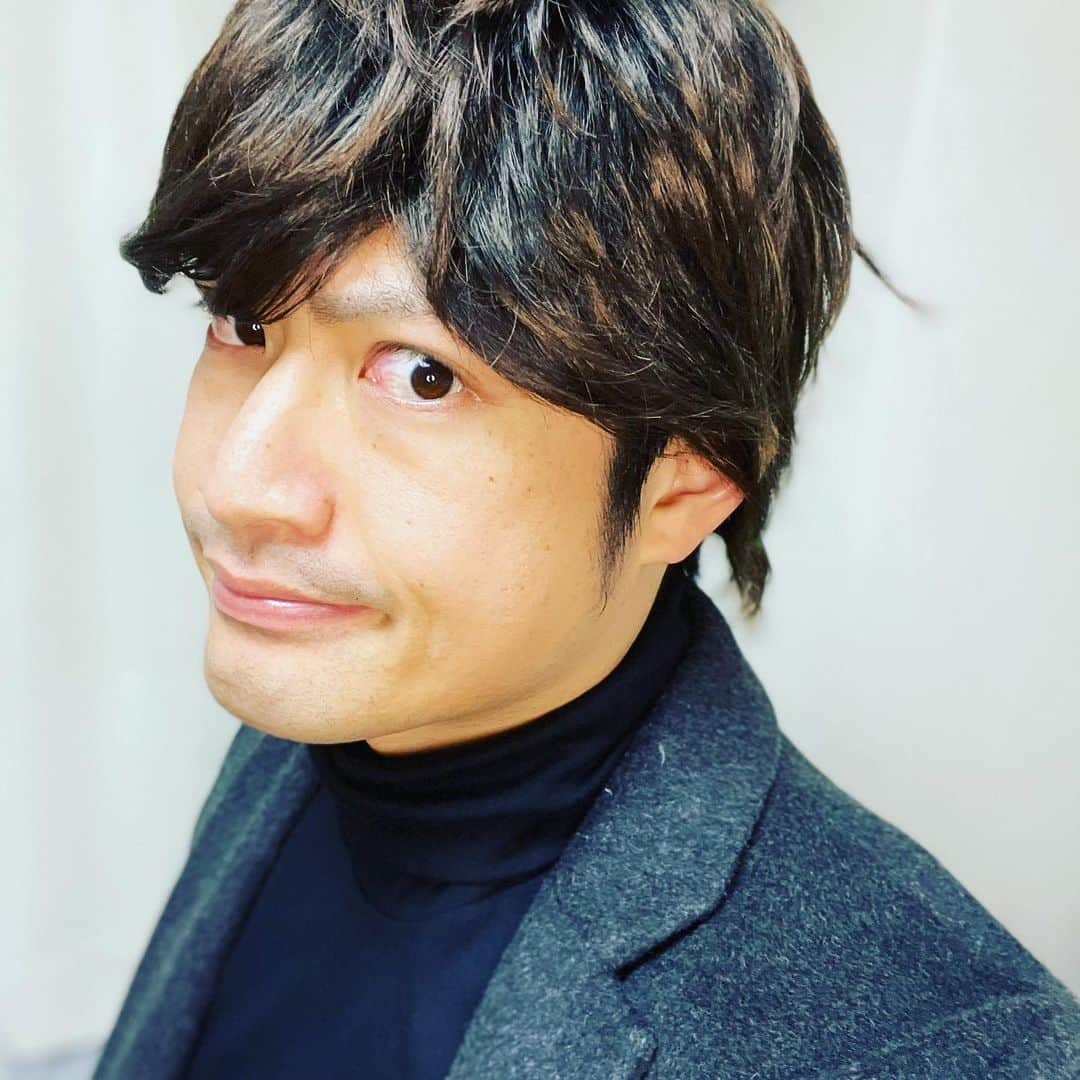 すずけんさんのインスタグラム写真 - (すずけんInstagram)「今夜22時からテレビ東京ドラマ【アノニマス】！  楽しみーーー😁😁😁😁  さっそく揃えた衣装を着ながら観ます🥰  月曜の22時って、、、いいよね⭐️⭐️⭐️⭐️⭐️  ＃アノニマス #香取慎吾　さん #テレビ東京 #ものまね #スズケン #ものまねSMAP」1月25日 13時30分 - suzuken119official