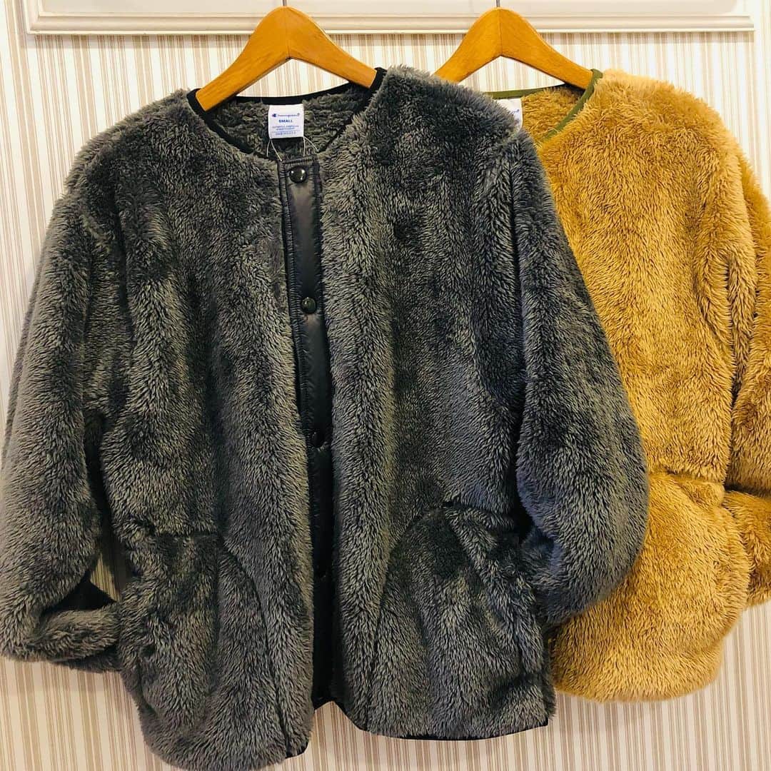 のインスタグラム：「気持ちいい肌触りで人気です❣️ champion×beams boyのボアブルゾン。 ¥10,800→6,480+tax  #BEAMSBOY#HEAVYDUTYBOY#ishikawa#kanazawa#japan#beams金沢#ootd#ビームス#ビームスボーイ#石川#金沢#日本#ビームス金沢#beams #beamsboy」