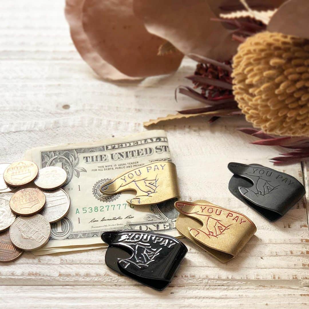 のインスタグラム：「Button Worksより「You Pay Money Clip」が再入荷しました。  #standardcalifornia  #スタンダードカリフォルニア #buttonworks #ボタンワークス #venicedesign8 #moneyclip  #マネークリップ　 #internationalshipping  #overseashipping」
