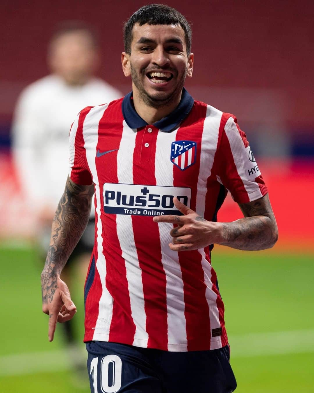 LFPさんのインスタグラム写真 - (LFPInstagram)「😇 The smiling ANGEL of @atleticodemadrid! 😇   🔴⚪️ ¡El ÁNGEL sonriente del #Atleti! 🔴⚪️  #Correa #LaLiga #LaLigaSantander #Football #HayQueVivirla #YouHaveToLiveIt」1月25日 15時00分 - laliga