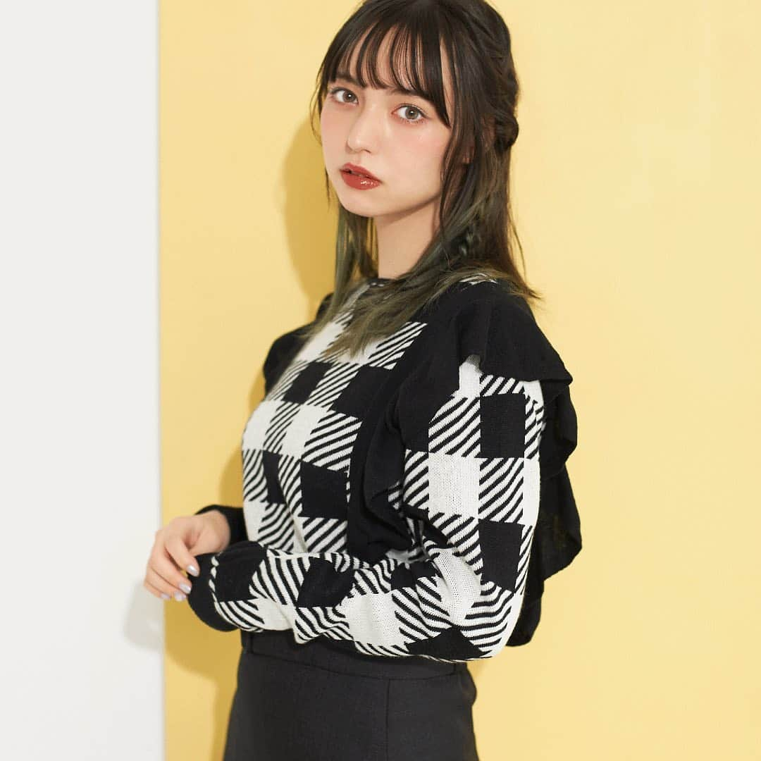 MARY QUANT officialさんのインスタグラム写真 - (MARY QUANT officialInstagram)「【2021 SPRING feat. RAIMU TAYA】 - モデル多屋来夢さんが着こなす マリークヮントの春コレクション - #ギンガムチェックフリルプルオーバー - スカートはスタイリスト私物 - MODEL: @raimu0726_official - #MARYQUANT #2021SPRING #NEWITEMS #FASHION #PULLOVER - #マリークヮント #多屋来夢  #プルオーバー #春コーデ」1月25日 15時35分 - maryquant_official