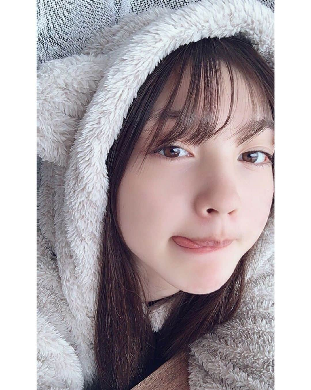 ８２１（ハニー）さんのインスタグラム写真 - (８２１（ハニー）Instagram)「821CAM📸- #selfie 💕#AO  あおくま🧸  821TikTokで"あおくま"をチェック✨ @821.honey  #821honey #H821 #821 #アオ #WHO #CallMyName #japanesegirl #girlgroup#tiktokjapan #selfie #あおくま #커플 #메이크 #데일리메이크업 #패션 #오오티디 #팔로미 #메이크업 #셀카 #셀피」1月25日 21時47分 - 821honey_official