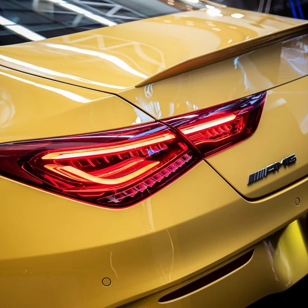 Mercedes-Benz Thailandさんのインスタグラム写真 - (Mercedes-Benz ThailandInstagram)「############ 🏁 AMG Monday 🏁 ############  ความโดดเด่นที่ไม่เหมือนใครกับสีเหลือง Sun Yellow พร้อมดีไซน์และสมรรถนะที่เหนือชั้นที่เป็นเอกลักษณ์ของรถยนต์ Mercedes-AMG รุ่นใด   พบกันทุกวันจันทร์กับ AMG Monday  ที่รวมทุกความเร้าใจจาก Mercedes-AMG  มาให้แฟนๆ ได้ติดตามกันนะครับ See you next Monday !!  #AMGMonday #Mercedes #AMG 🔥 #DrivingPerformance #Power #Passion #Instacar #Luxury #MercedesAMG #MercedesBenzThailand」1月25日 17時00分 - mercedesbenzthailand