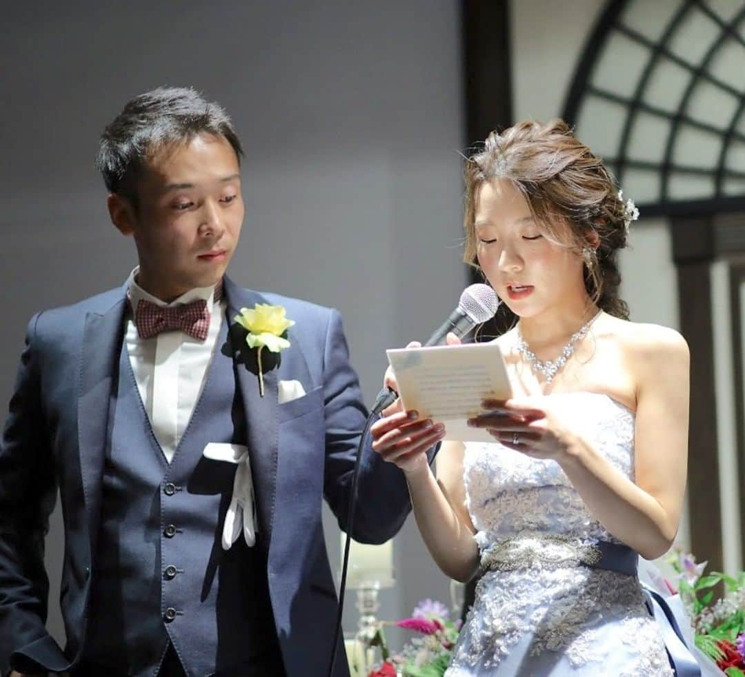 KIYOMIZU京都東山 公式さんのインスタグラム写真 - (KIYOMIZU京都東山 公式Instagram)「. 思いが伝わる結婚式を叶えましょう◎ 今まで育ててくれたご両親に 感謝の気持ちを込めてお手紙を♡ 結婚式の中でも感動するシーンですよね* . ---------------------- . @kiyomizu_kyoto_higashiyama をフォローし 【#kiyomizu京都東山】で検索してくださいね❖ . #スタイルズ花嫁 #KIYOMIZU京都東山 #KIYOMIZU花嫁 #ブライダルハウスtutu #シェアーズヘアメイク #ローラアシュレイドレス #wedding #ウェディングレポ #チャペル #ブライダルフェア #プレ花嫁 #卒花 #結婚式 #結婚式場 #結婚式準備 #京都 #京都花嫁 #関西花嫁 #京都婚 #令和花嫁  #大人花嫁 #DRESSY花嫁  #感謝の手紙 #ウェディングアイテム #手紙 #披露宴演出 #披露宴 #披露宴パーティー #披露宴レポ」1月25日 17時11分 - kiyomizu_kyoto_higashiyama