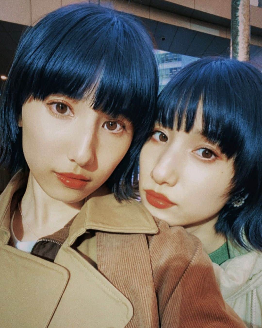 のインスタグラム：「青に染めてみたい！🦋🦋」