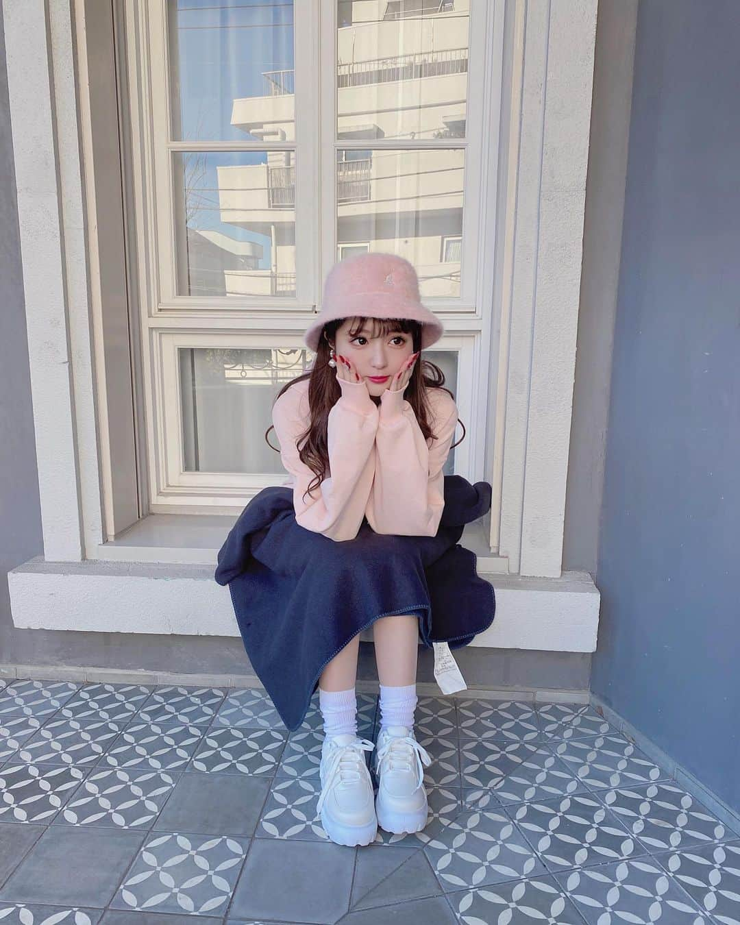 中山恵美生さんのインスタグラム写真 - (中山恵美生Instagram)「﻿ ﻿ ﻿ 新作ちらり、、🤫💕㊙️  #mmeeme #エムミーエメ #パーカーコーデ #パーカー #パーカー女子 #ootd  #春コーデ #fashion」1月25日 17時57分 - emiu0624