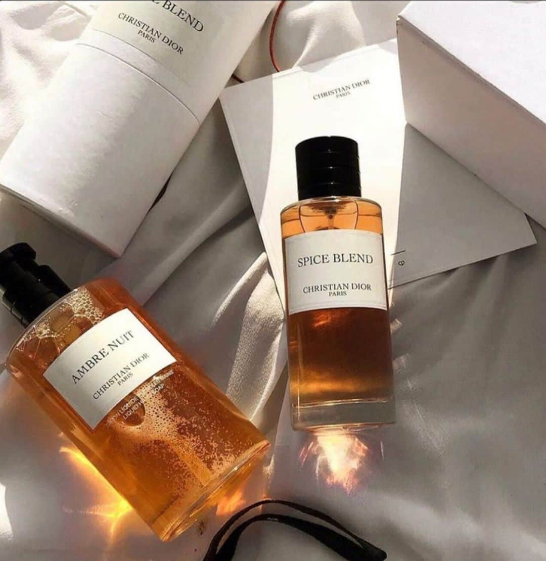 木下ココさんのインスタグラム写真 - (木下ココInstagram)「🧖🏻‍♀️🤍 ・ ・ ・ #dior #diorperfume  #bodysoap」1月25日 18時02分 - cocot_chan