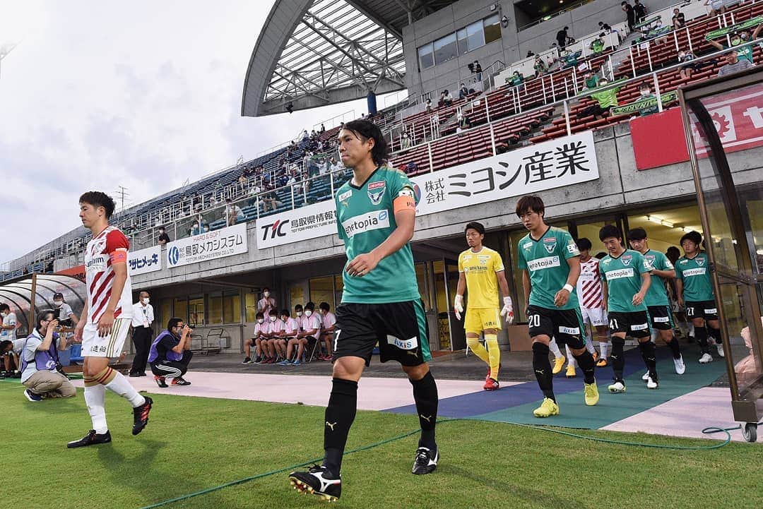 可児壮隆のインスタグラム：「今シーズンもキャプテンを務めさせていただくことになりました！ 優勝・昇格するためにベストを尽くして頑張ります！ よろしくお願いします！」