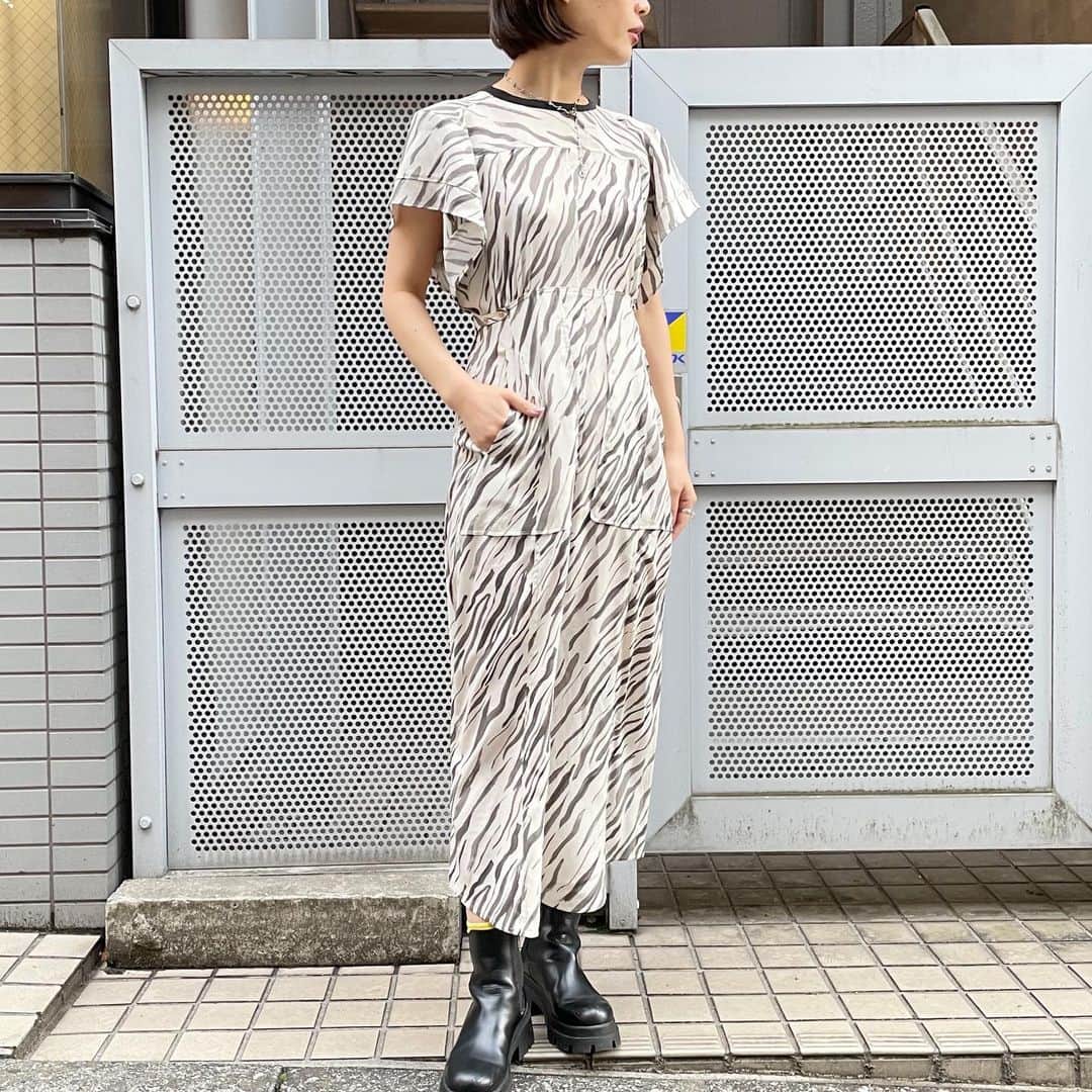 MIDWEST TOKYO WOMENさんのインスタグラム写真 - (MIDWEST TOKYO WOMENInstagram)「@photocopieu  . KIM 4POCKETS DRESS FOR SUMMER ¥75,000(+Tax) (サイズ36着用) . #photocopieu #フォトコピュー #onepiece #ワンピース #21ss #midwest_official」1月25日 18時29分 - midwest_tw