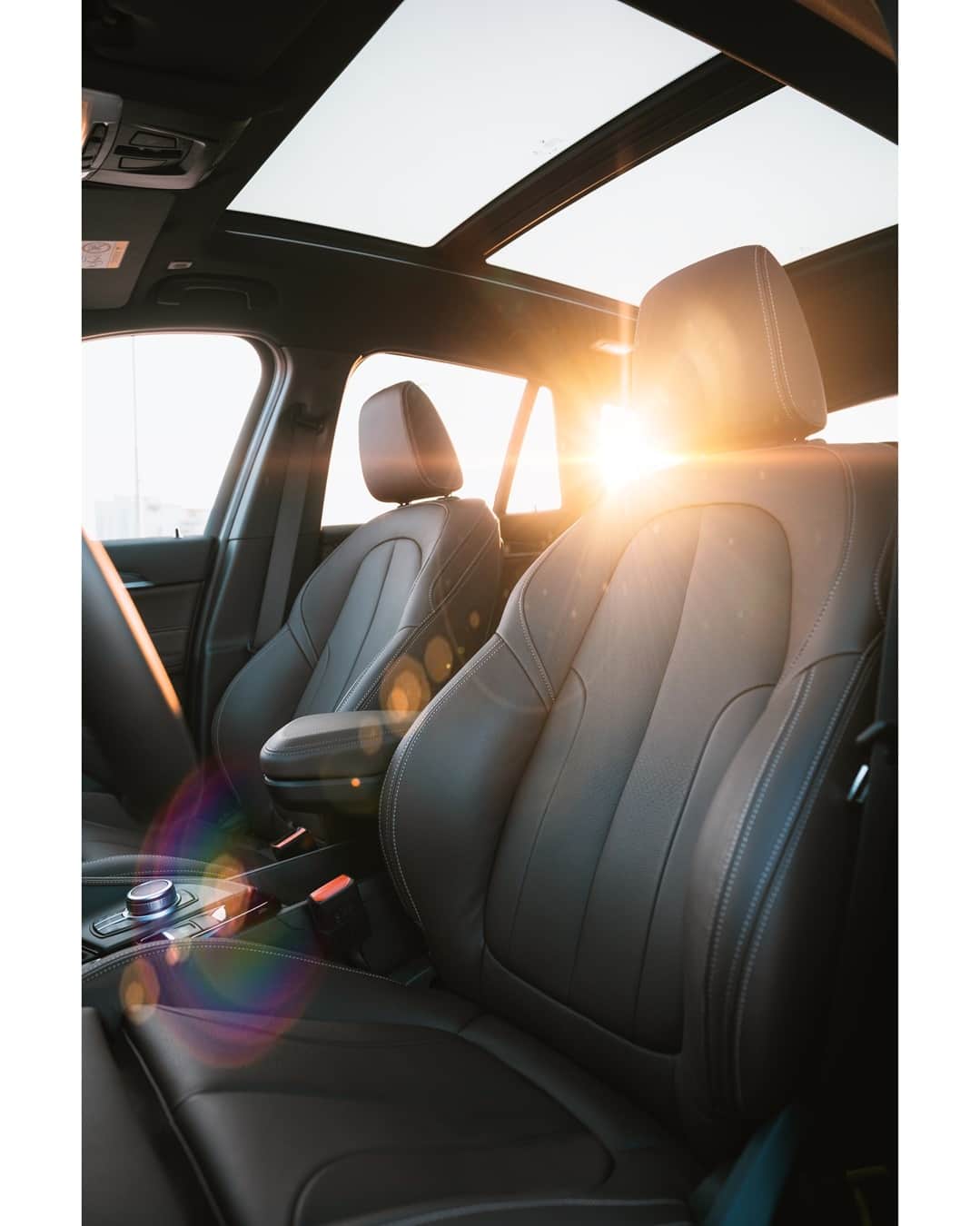 BMWさんのインスタグラム写真 - (BMWInstagram)「Came from afar. Joy is my souvenir to you.  The BMW X1. #TheX1 #BMW #X1 @mike.nimtsch @hrtpicture __ BMW X1 xDrive25e: Fuel consumption weighted combined in l/100km: 1.9 (NEDC); 1.9–1.7 (WLTP), CO2 emissions weighted combined in g/km: 43 (NEDC); 44–39 (WLTP), Power consumption weighted combined in kWh/100km: 13.8 (NEDC); 15.4–15.0 (WLTP). Further information: www.bmw.com/disclaimer」1月25日 18時30分 - bmw