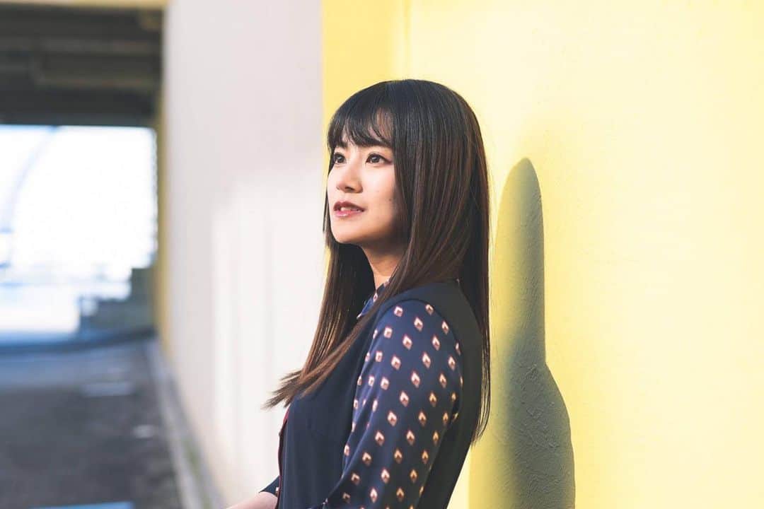 北原ゆかのインスタグラム：「アーティスト写真が変わりました☺️ よろしくお願いします！  #シンガーソングライター#ハーバーランド #アーティスト写真#ギター女子 #北原ゆか」