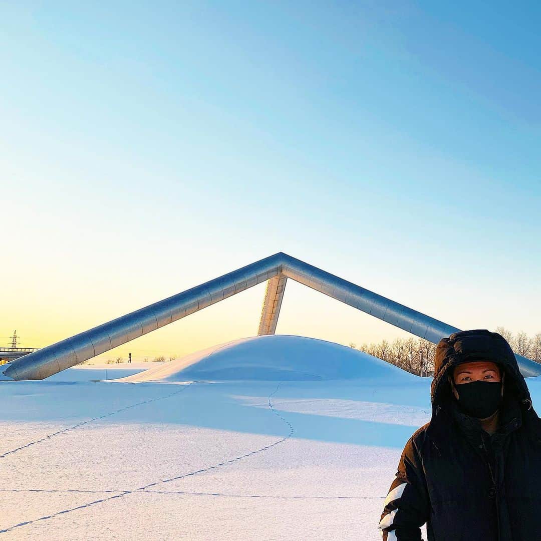 DAISHI DANCEさんのインスタグラム写真 - (DAISHI DANCEInstagram)「視察団👁 -6℃ #モエレ沼公園 #MOERENUMApark #イサムノグチ #ISAMUNOGUCHI #ART #HOKKAIDO #SAPPORO #北海道 #札幌 #冬 #雪」1月25日 19時14分 - daishidance666
