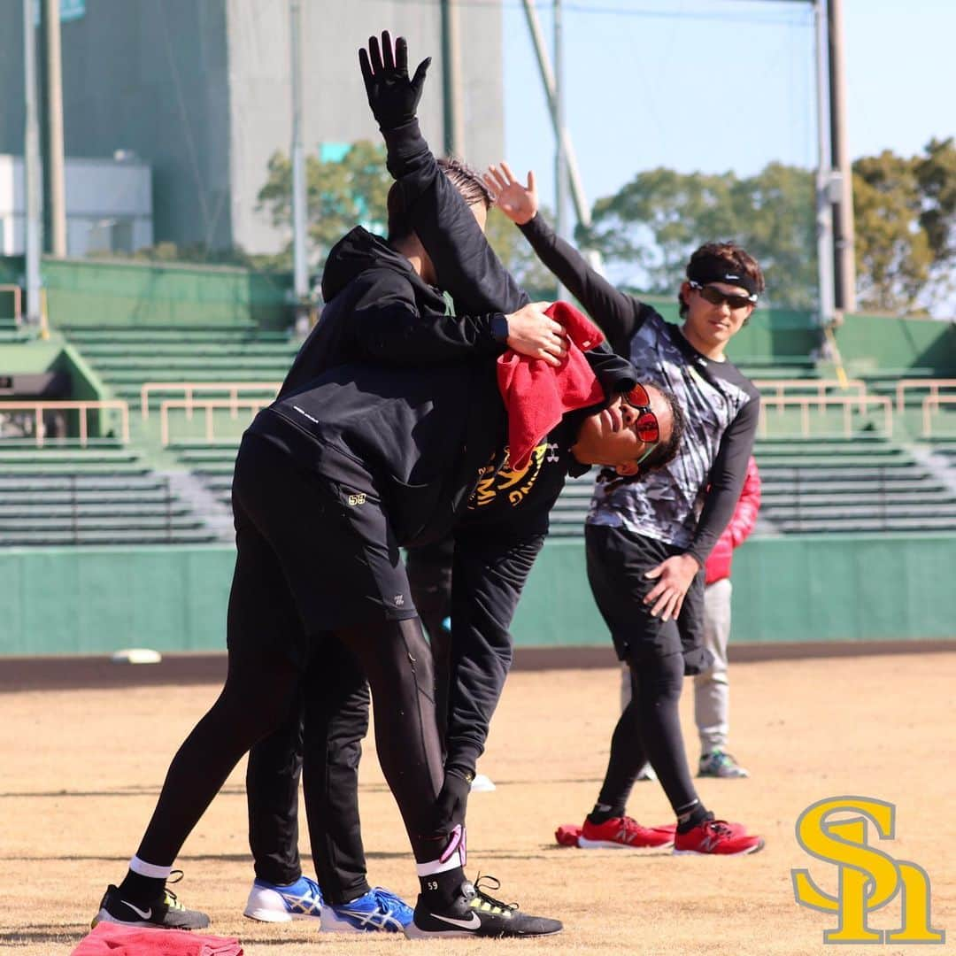 福岡ソフトバンクホークスさんのインスタグラム写真 - (福岡ソフトバンクホークスInstagram)「#自主トレレポート #team熱男柱 #松田宣浩 #牧原大成 #水谷瞬 #sbhawks #softbankhawks #ホークス #鷹く！」1月25日 19時25分 - softbankhawks_official