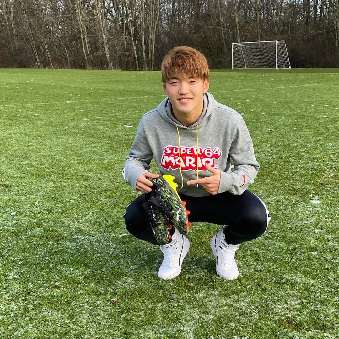 堂安律さんのインスタグラム写真 堂安律instagram Supermario と ウルトラ The Game Is On クレイジーにいこうぜ Pumafootball Jp Pumajapan Drivethemcrazy サイソクアラワル Ultra 1月25日 19時55分 Doanritsu