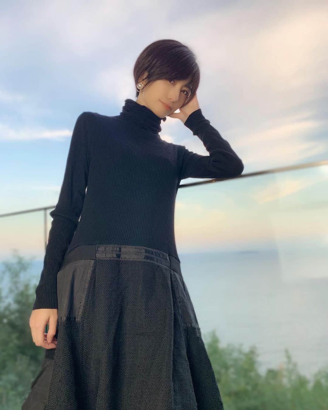 のインスタグラム：「thigh❤︎」