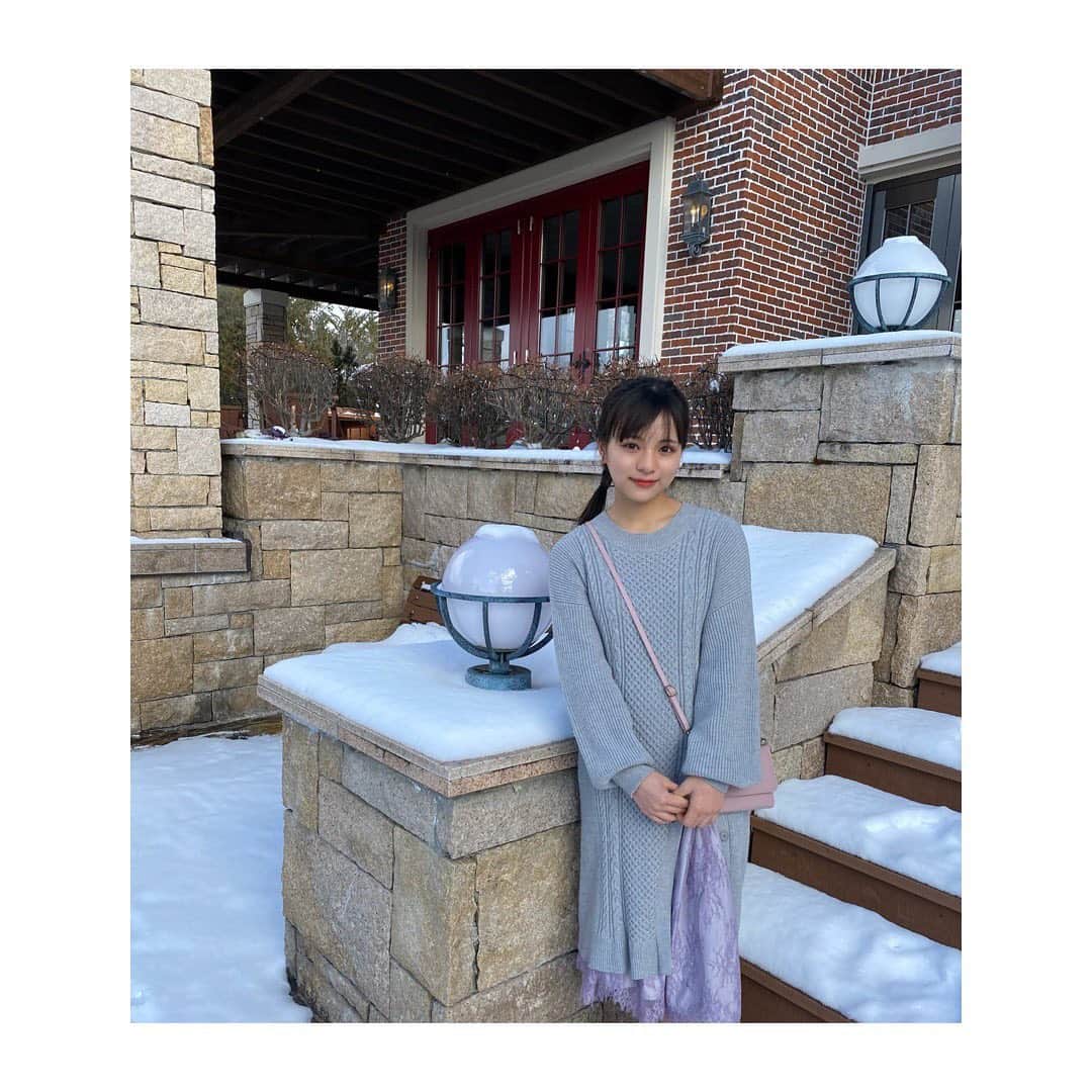 のインスタグラム：「﻿ 雪❄️️﻿ ﻿ 雪を見るとスキーをしたくなります。﻿ 小学生の時は毎年必ずスキーに行ってたけど、﻿ 最近は全然行ってないので恋しい🥲﻿ ﻿ ﻿ ﻿」