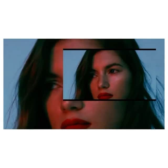 ヴァレリー・カウフマンのインスタグラム：「THIRST TRAP  Director - @angelosgambati DP - @dandealy  Editor - @amelietrem Stylist - @toyeadedipe  Makeup -  @beautybysarah  Hair - @kessea Lighting  - @brianchismphoto AC/Focus Puller - @double_0_nothing Producer - @doodledandy Studio - @dfla_studio Featuring - @oliviabrower_ @valerykaufman @jamealynee @thelionsla」