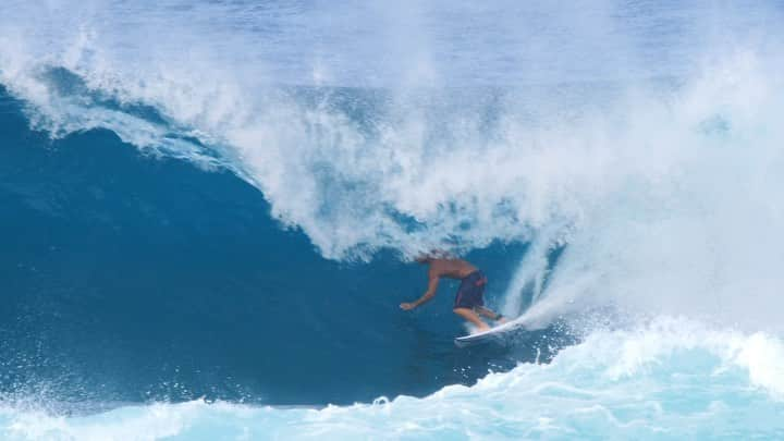 ミシェル・ボレーズのインスタグラム：「One wave from the other day ! 📷 @landonhayashi」