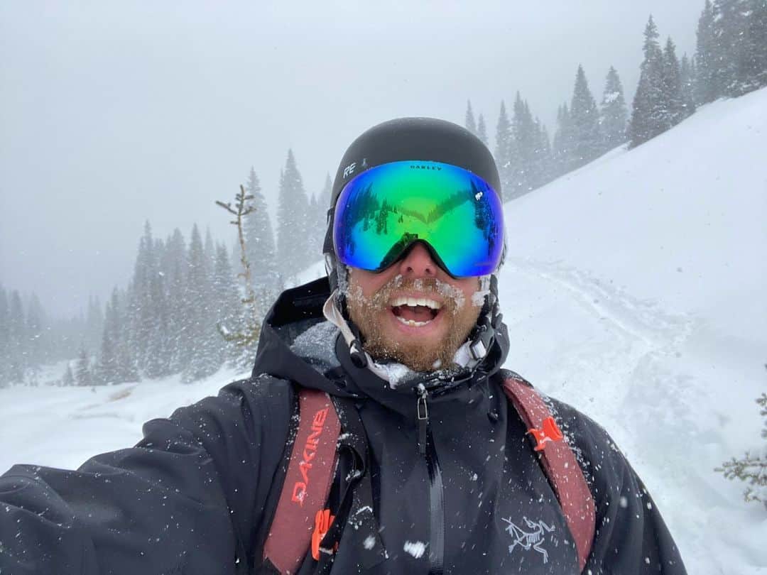 MAN DAYNARDのインスタグラム：「Couldn’t have asked for a better weekend. @silvertonmtn truly is a special place and I can’t wait to get back...thank you to Mayor @shanefuhrman and @thewymanhotel for the hospitality!! @lyonporter thanks for the laughs brother. Who’s keen for a March trip with me!? #neverbeenbetter」