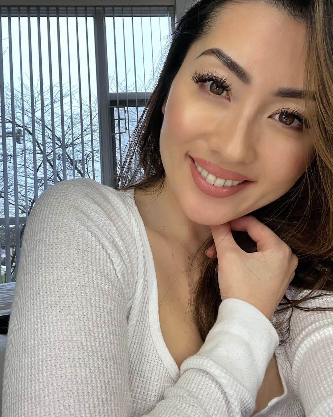 MayaTのインスタグラム：「Thank you for all the birthday wishes!!😘   I may not be posting on IG as much as before but I’m doing well and my baby keeps me busy everyday! I really hope this pandemic will be over soon so that I can bring my baby to Japan to meet my family❤️ They (except my mom) haven’t seen her in person yet :( I miss Japan so much!!  Have a great day everyone xx」