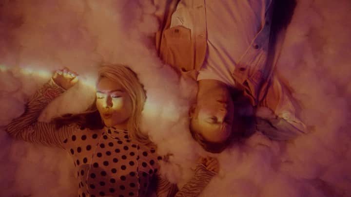 Mali-Koa Hoodのインスタグラム：「I think that this could be the brightest that we’ve ever burnt before. 4 days til “Higher Than Before” @flawes featuring me ☁️☁️☁️ XXXX」