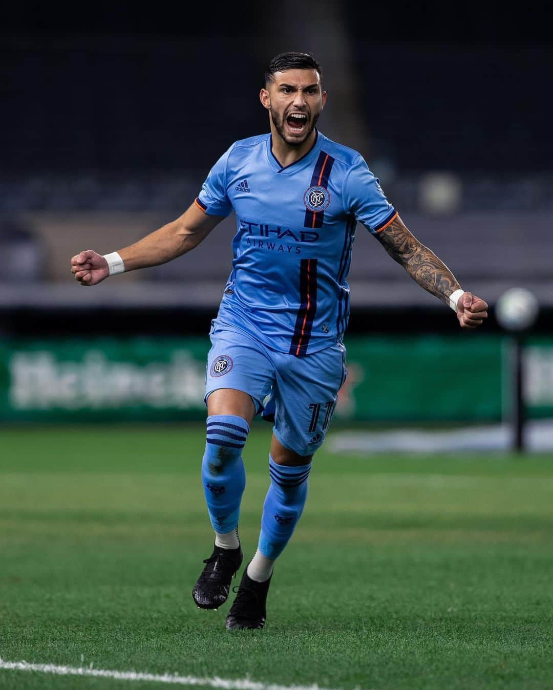 ニューヨーク・シティFCさんのインスタグラム写真 - (ニューヨーク・シティFCInstagram)「🗣 #MLSisBack on April 3rd 🤩🗽 #NYCFC」1月26日 6時30分 - nycfc