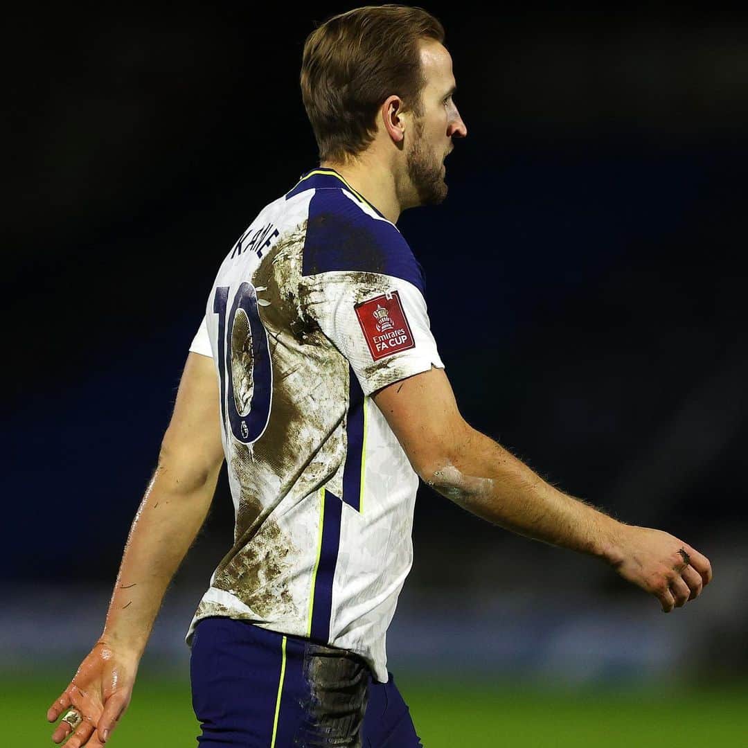 ハリー・ケインのインスタグラム：「Fair play to @wwfcofficial for a tough cup tie but great to get into the next round.」