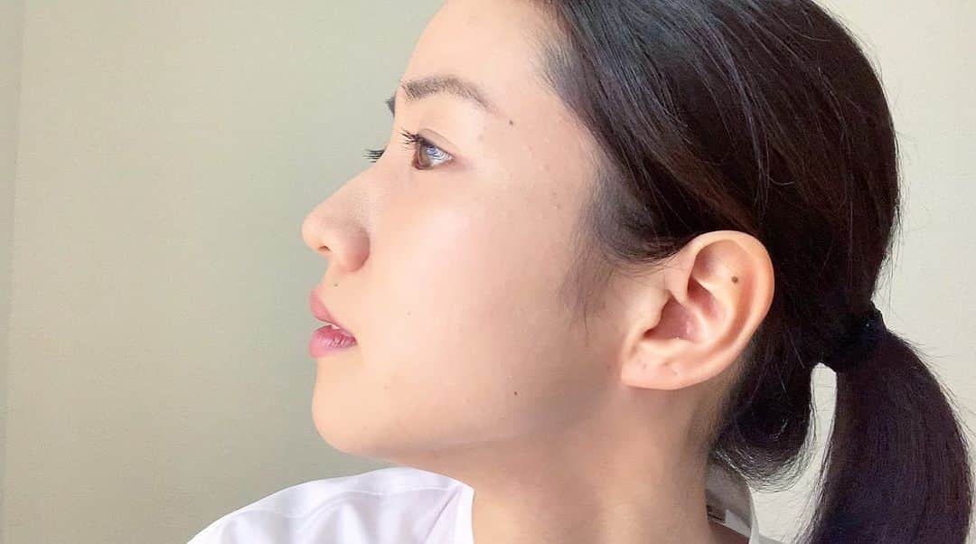 篠原理沙のインスタグラム：「ほんとに私は恵まれていて、 つくづく幸せ者だな〜と感じます。 最近はびっくりするほどの奇跡の連続で、 周りの方々に感謝です。  心からの喜びだったり、 嬉しさだったり、 時に哀しくて辛い時もあるけど、 豊かな日々だなと感じます。  日々自分に降りてくる直感を大切に信じること、 目に見えるものだけに捉われないこと。  今日もいい一日でした！ おやすみなさーい🌙」