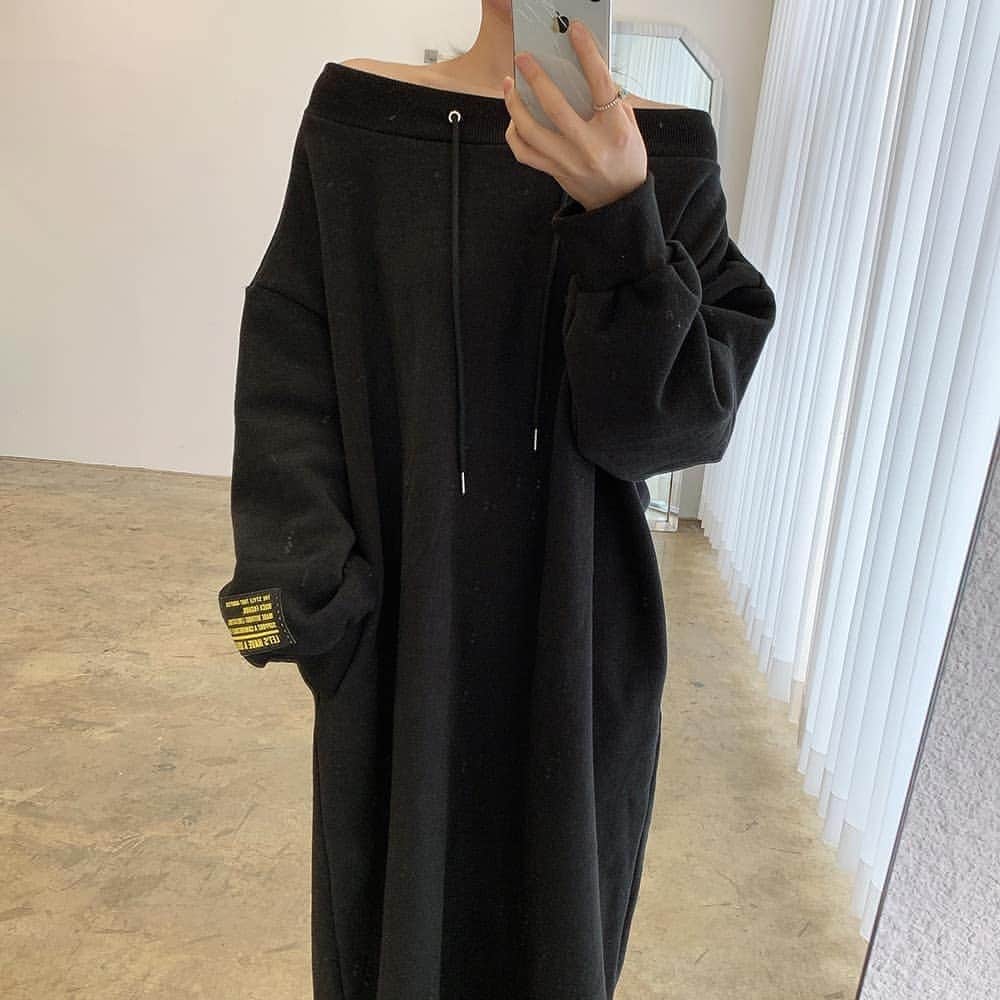 SweetHeart ショップさんのインスタグラム写真 - (SweetHeart ショップInstagram)「韓国ファッション ロングワンピース SHD552401  (￥3,360)  新作アイテムか 入荷  #プルオーバー #スウェット #フェミニン #フェミニンコーデ #オーバーサイズ #大人ガーリー #ガーリー #snidel #プチプラ #プチプラファッション #l4l #プチプラコーデ #秋ファッション #l4f #秋コーデ #ザラジョ#ママファッション #baseec #ザラ #ユニクロ #ジーユー #lfl #スナイデル #今日のコーデ #レディースファッション」1月25日 22時31分 - sweetheartstore0711