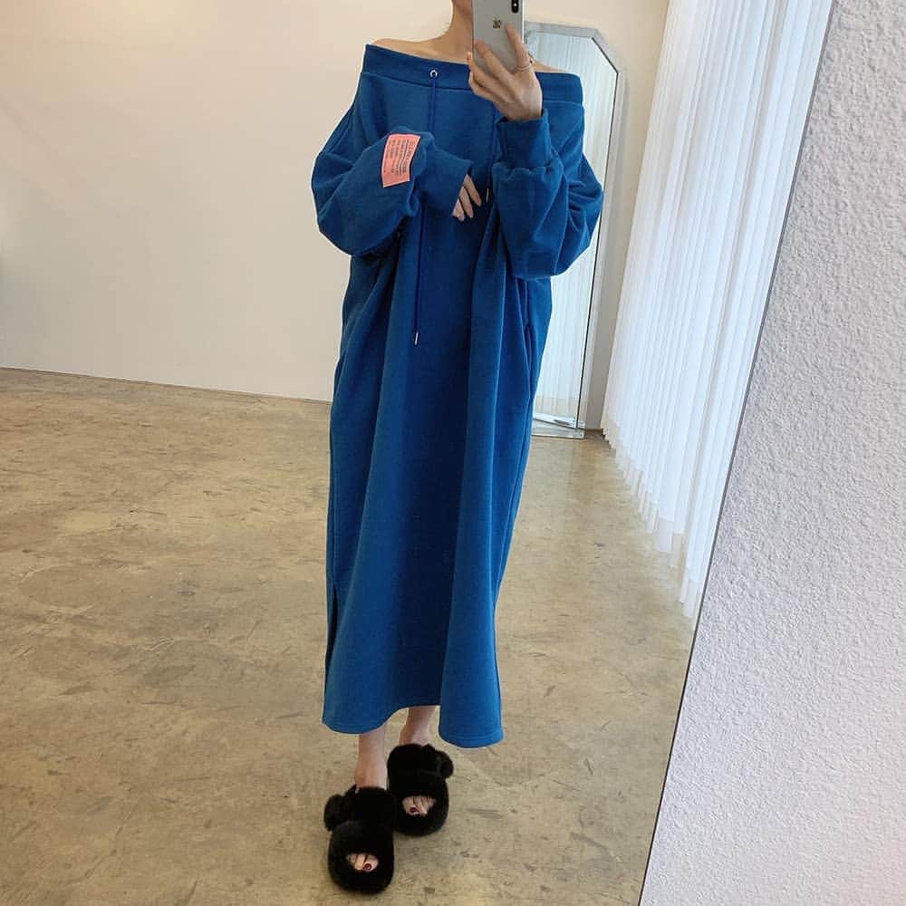 SweetHeart ショップさんのインスタグラム写真 - (SweetHeart ショップInstagram)「韓国ファッション ロングワンピース SHD552401  (￥3,360)  新作アイテムか 入荷  #プルオーバー #スウェット #フェミニン #フェミニンコーデ #オーバーサイズ #大人ガーリー #ガーリー #snidel #プチプラ #プチプラファッション #l4l #プチプラコーデ #秋ファッション #l4f #秋コーデ #ザラジョ#ママファッション #baseec #ザラ #ユニクロ #ジーユー #lfl #スナイデル #今日のコーデ #レディースファッション」1月25日 22時31分 - sweetheartstore0711