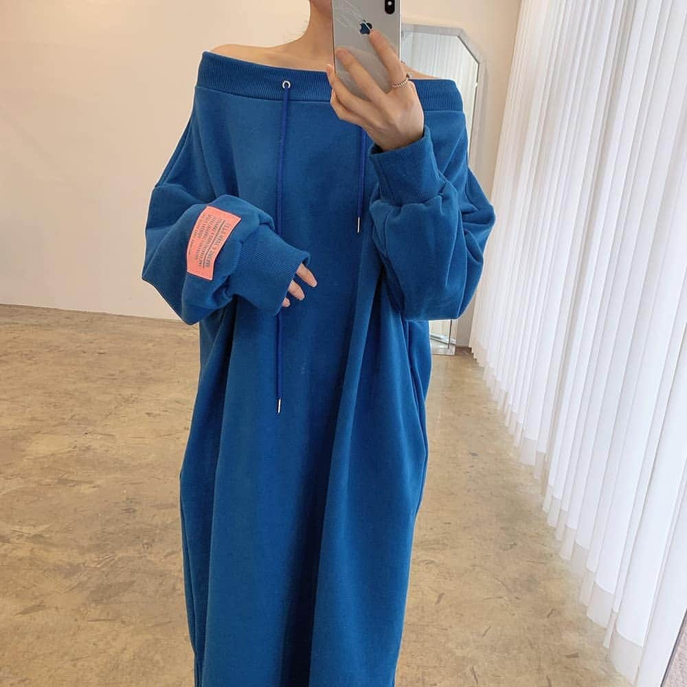 SweetHeart ショップさんのインスタグラム写真 - (SweetHeart ショップInstagram)「韓国ファッション ロングワンピース SHD552401  (￥3,360)  新作アイテムか 入荷  #プルオーバー #スウェット #フェミニン #フェミニンコーデ #オーバーサイズ #大人ガーリー #ガーリー #snidel #プチプラ #プチプラファッション #l4l #プチプラコーデ #秋ファッション #l4f #秋コーデ #ザラジョ#ママファッション #baseec #ザラ #ユニクロ #ジーユー #lfl #スナイデル #今日のコーデ #レディースファッション」1月25日 22時31分 - sweetheartstore0711