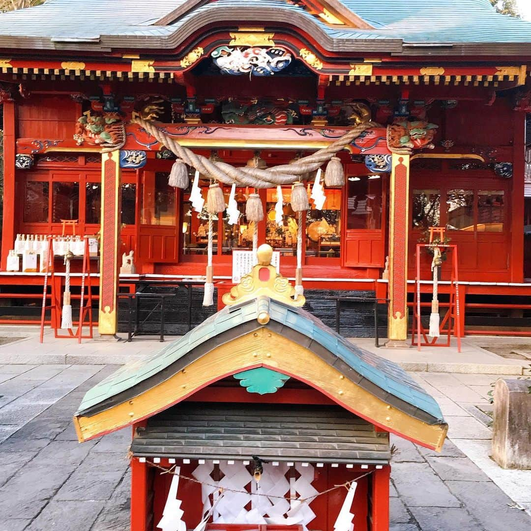 大湯みほさんのインスタグラム写真 - (大湯みほInstagram)「……… ホッ🌸。。✨✨ ・ お参りにいった神社⛩で、春の訪れを感じることができて✨心が穏やかな気持ちになりました😌日本という国は、四季があって…本当に素敵な国だなぁ〜としみじみ思う瞬間✨✨ ・ 皆さまにも✨この蕾🌸のふわっとした香りが届くと嬉しいな🙋‍♀️✨ ・ #japan #season #spring #flower #precious #memory  #冠稲荷神社　#京都伏見稲荷大社　 #御分霊鎮祭　#日本七社　#お礼参り　#緑オーブ　 #👼　#幸せ運ぶ　#🙏」1月25日 22時49分 - nukazukemiho0320