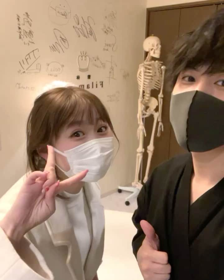 美容整体師川島さん。のインスタグラム：「TIKTOK ほのぴすさん来院👨‍⚕️ @noponopisu2  . #整体Filament #整体 #美容 #小顔矯正」