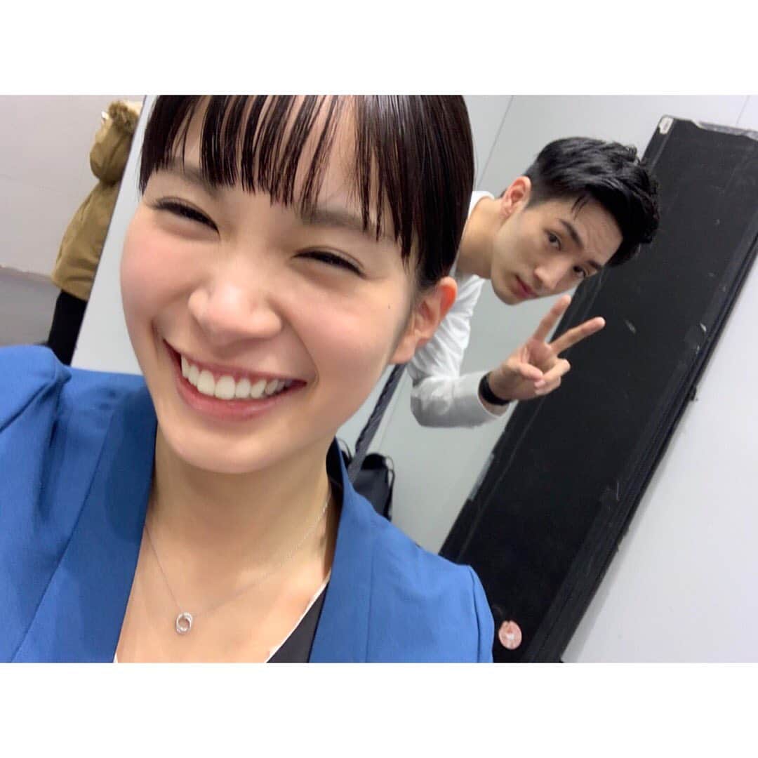 関水渚さんのインスタグラム写真 - (関水渚Instagram)「こんばんはなぎさだよ🌼  アノニマス第1話ありがとうございました〜！ オンエアされるまでドキドキでした〜😖！ 楽しんでいただけたでしょうか？😮  今日の写真は〜、自撮りしてたら指対メンバーの清水くんがひょっこりしてくれました😆  この後は、清水くん主演のアノニマチュもparaviでお楽しみください😊 指対メンバー全員出てます😼  #清水尋也 さん #アノニマス #アノニマチュ #碓氷咲良」1月25日 23時10分 - nagisa_sekimizu