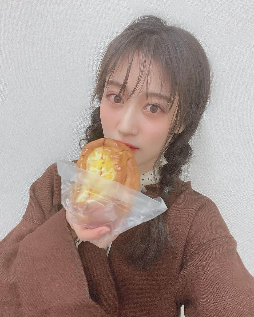 川上千尋さんのインスタグラム写真 - (川上千尋Instagram)「ぱん👧🏻💛」1月25日 23時10分 - this_chihhi