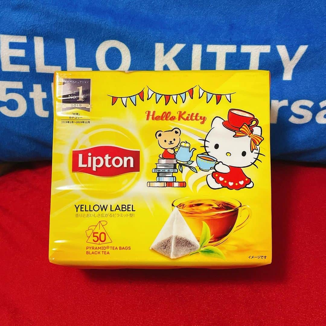 榊原あやのインスタグラム：「#リプトン x #ハローキティ🍋  #サンリオ #キティラー #キティ活 #ピューロアンバサダー #ハロスイアンバサダー #HelloKitty #Sanrio #HelloKittyLover」