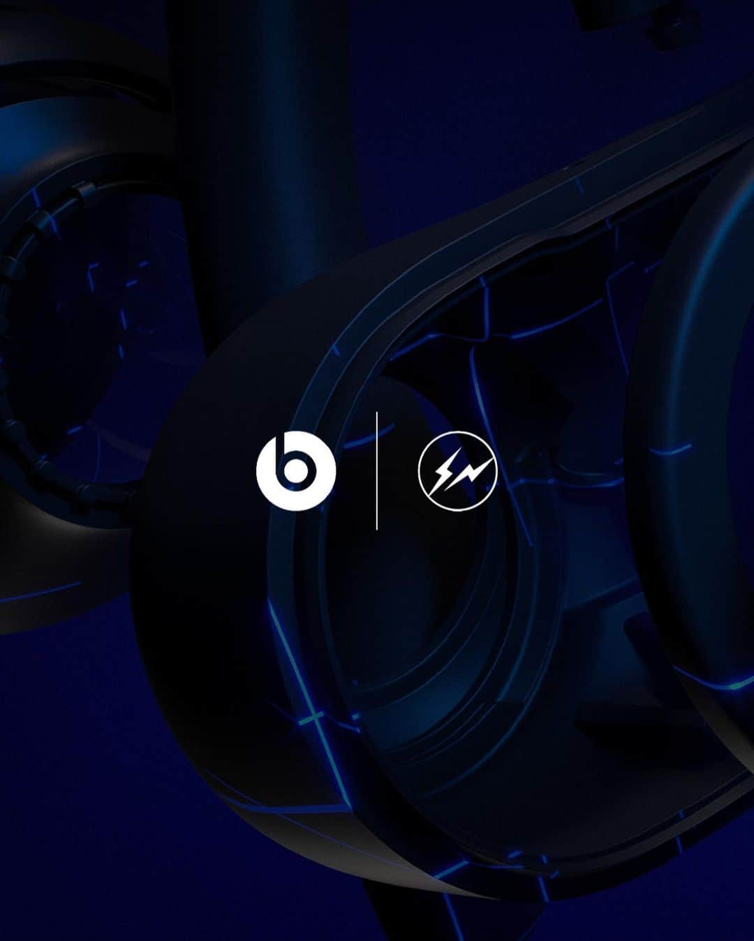 ビーツ・エレクトロニクスさんのインスタグラム写真 - (ビーツ・エレクトロニクスInstagram)「fragment design x Beats dropping on 1/29 at 9AM PST. ⚡️」1月25日 23時59分 - beatsbydre