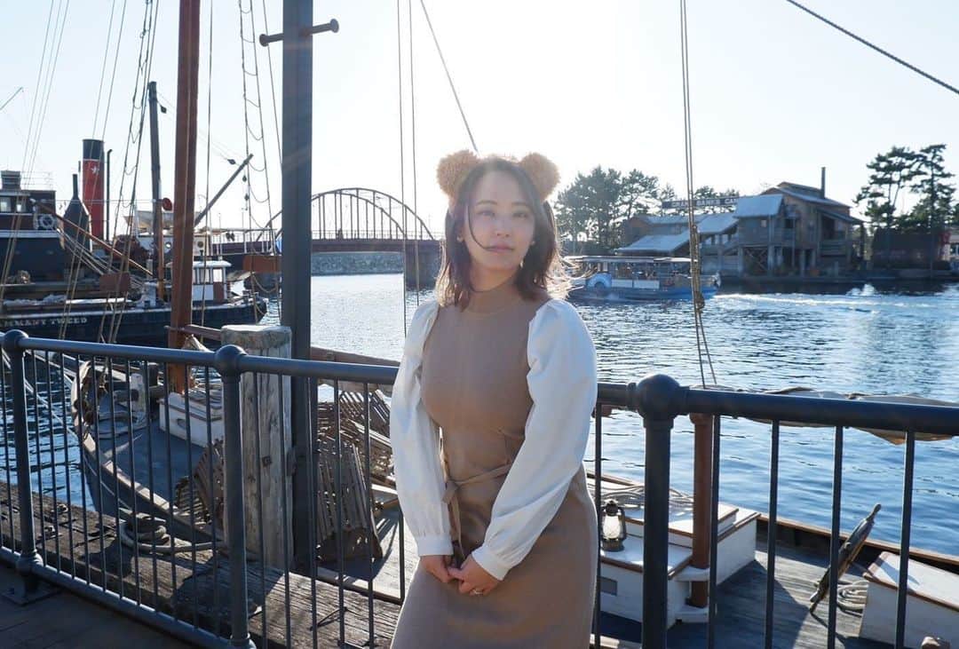 浜田由梨のインスタグラム：「ぷっくりしてくまの耳がよう似合うことー😑笑 #goodnight #disney #disneysea #ディズニーシー #duffy #photography #disneygram #photogram #japanese #girl #くま」