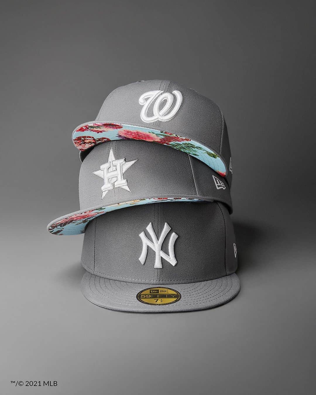 ニューエラ・キャップのインスタグラム：「Whether it’s a single or a dozen, the MLB Floral Undervisor Collection can be picked up at neweracap.com . Link in bio to shop 🌸🌺」