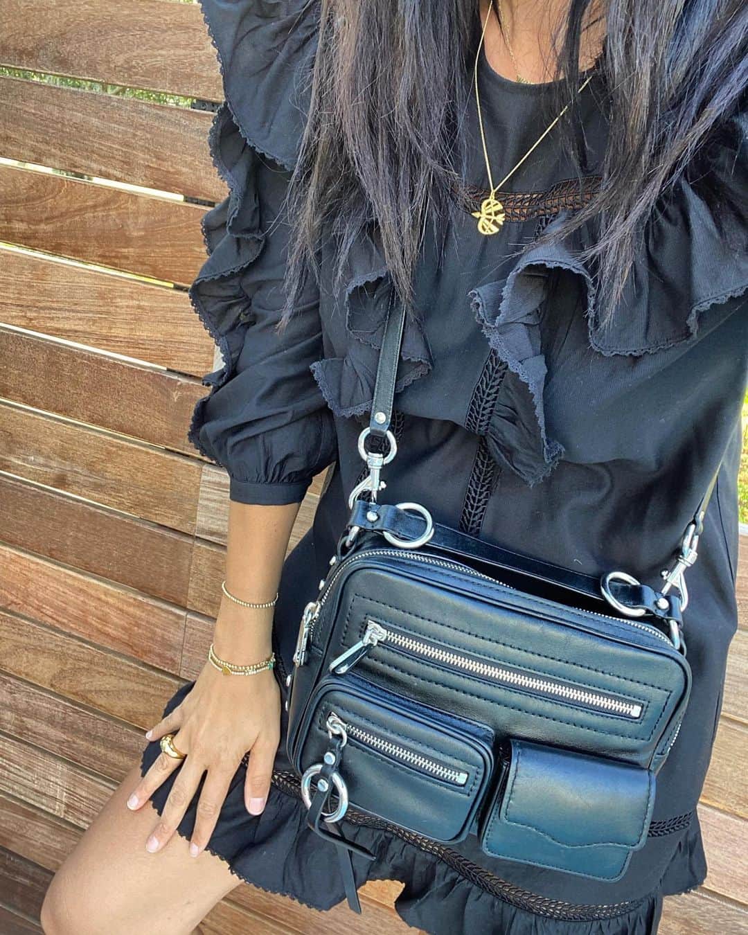 レベッカミンコフのインスタグラム：「ALL BLACK EVERYTHING」